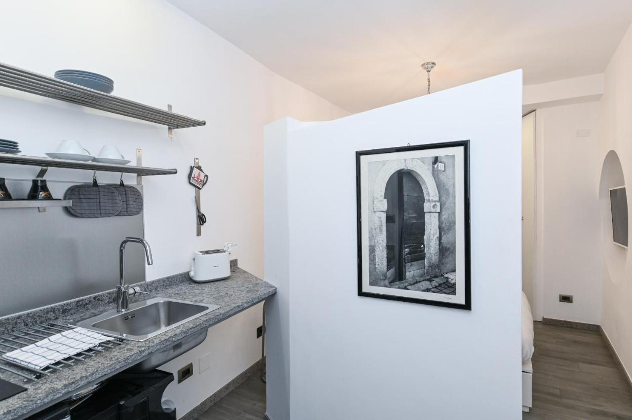 The Essential Trastevere Design Studio Řím Exteriér fotografie